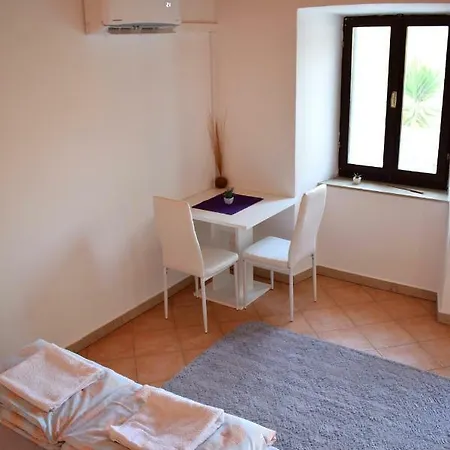 Bini Appartement Molunat